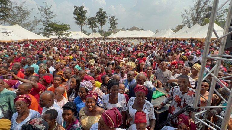 Более 10 000 человек крещено в Восточной Нигерии на фестивале крещения